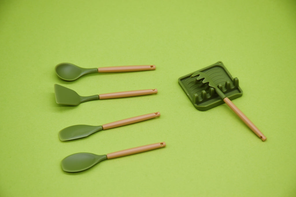 1:12 Dollhouse Kitchen Accessories Miniatures Mini Kitchen Tools  Kettle/Spatula/Glasses/Rolling Pin/Whisk Miniatures Collection